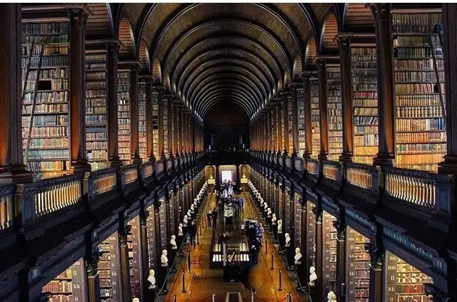 TCD图书馆 (5).jpg
