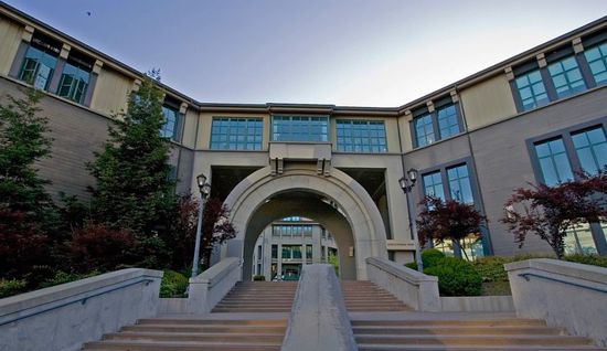 加州大学伯克利分校Haas商学院.jpg