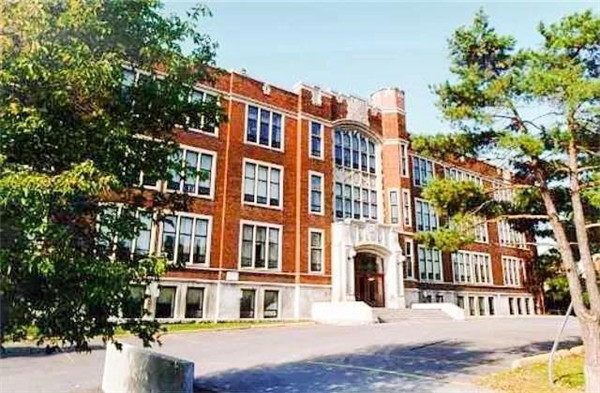 Glebe Collegiate Institute.jpg