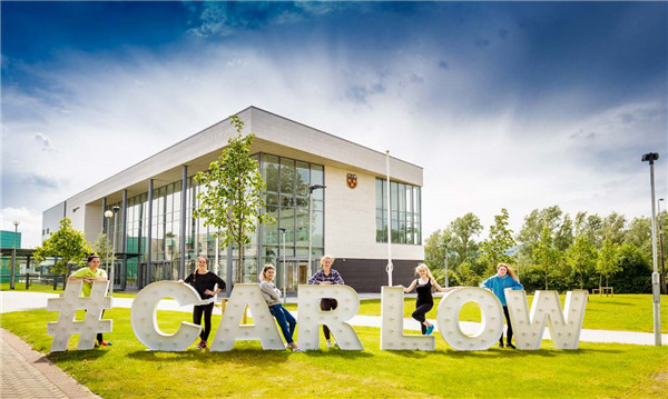 卡洛理工宣传-600.jpg