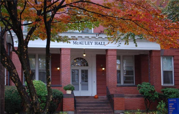 ŮѧУ-<a href=http://www.chinazhaolong.com/ target=_blank class=infotextkey>ѧ</a> (1).jpg