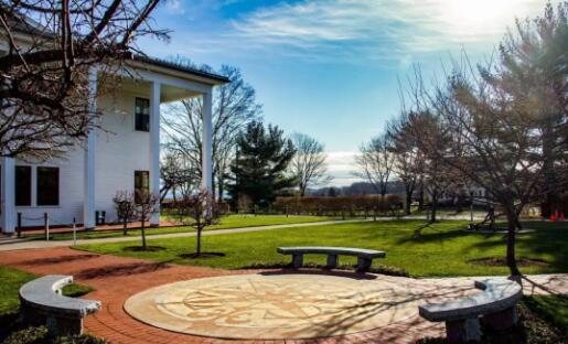 ɽѧRocky Hill School-<a href=http://www.chinazhaolong.com/ target=_blank class=infotextkey>ѧ</a> (8).jpg