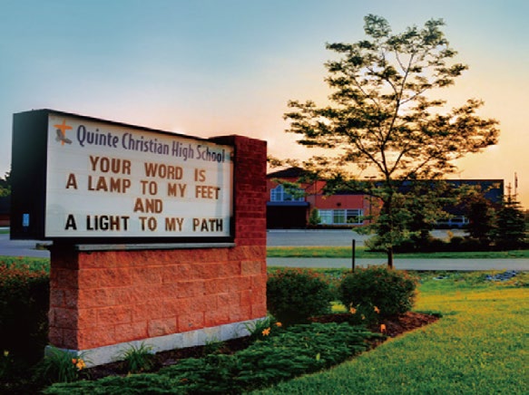 冠廷基督高中Quinte Christian High School (1).jpg