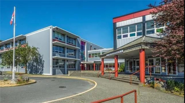 Esquimalt  High  School.jpg