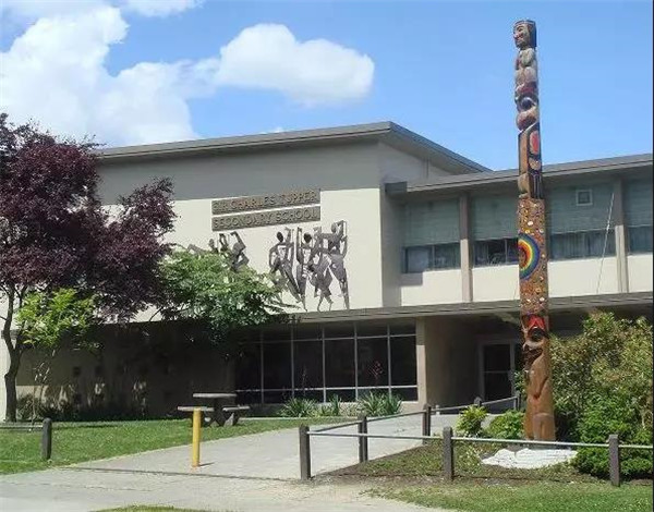 Sir Charles tupper Secondary School.jpg