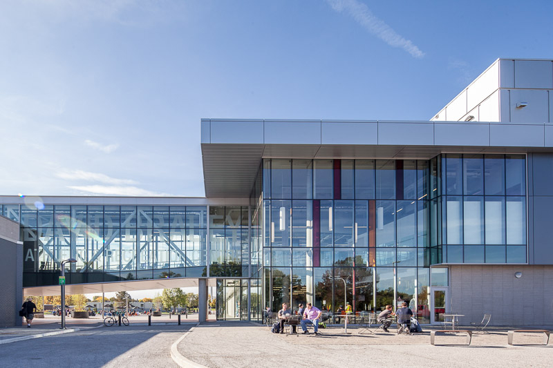 Mohawk CollegeĪѧԺ.jpg